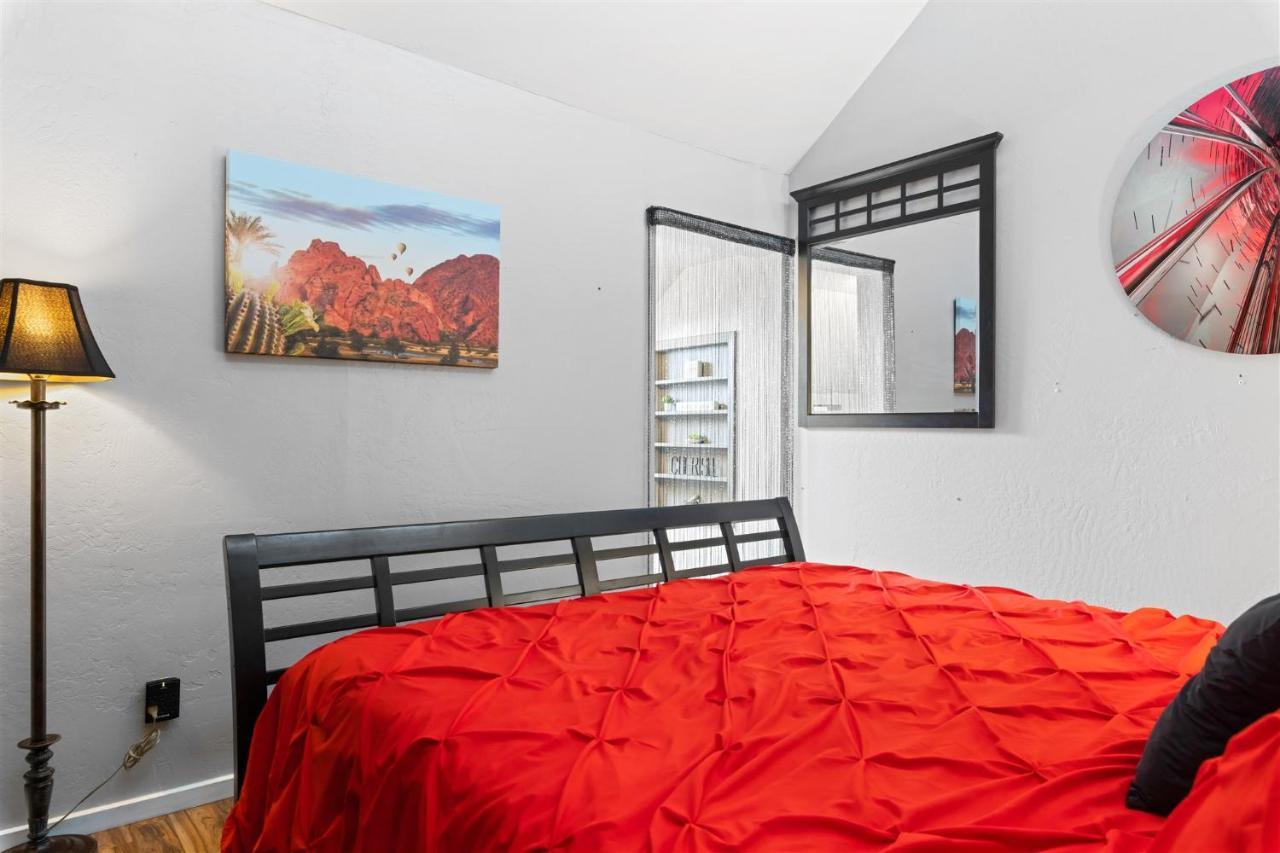 Apartment Incredible Location In Old Town 2 King Bds & Patio *